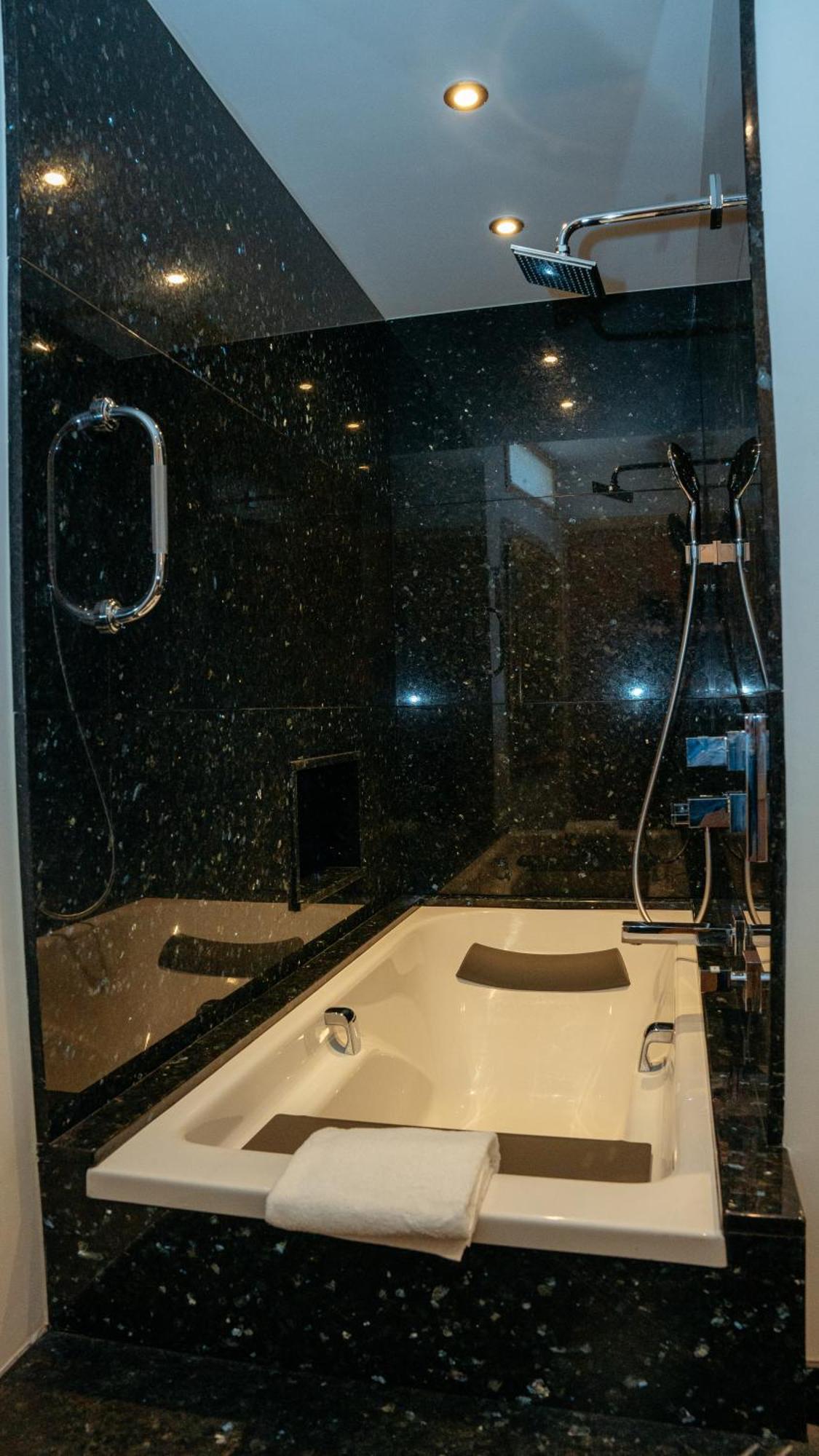 Superbe Appartement 132M2, Classe 5 Etoiles, Sarlat Centre Kültér fotó