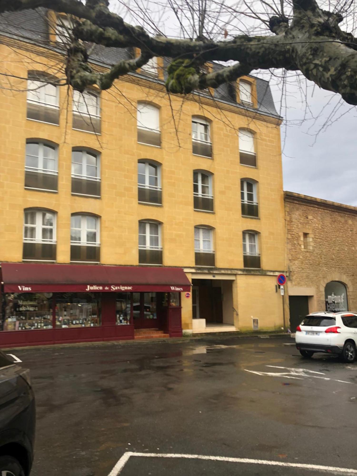 Superbe Appartement 132M2, Classe 5 Etoiles, Sarlat Centre Kültér fotó